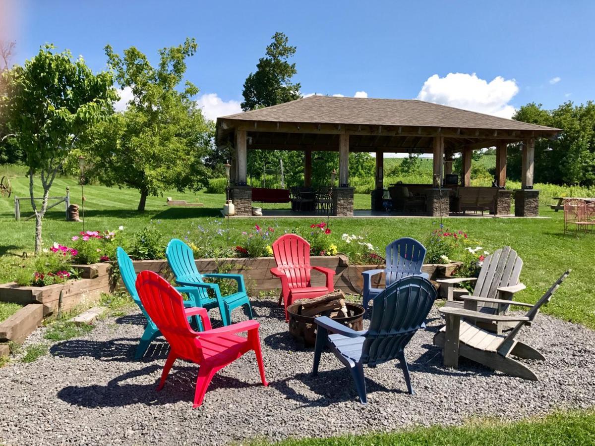 The Meadowlark Inn East Springfield Kültér fotó